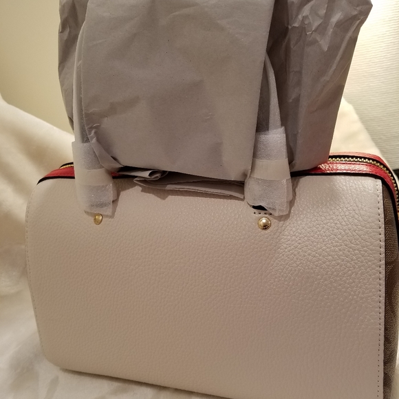 FAIR OFFERS RARE!! Coach Peanuts Snoopy Crossbody Bag - Picture 10 of 14